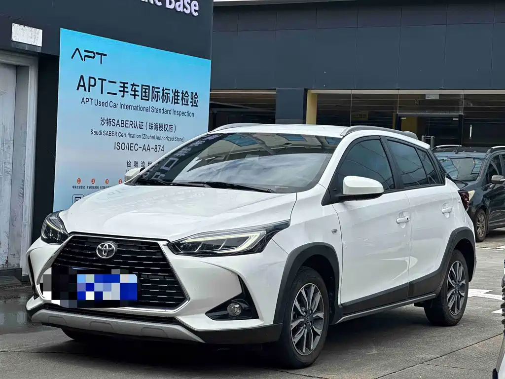 Toyota Yaris L 2022