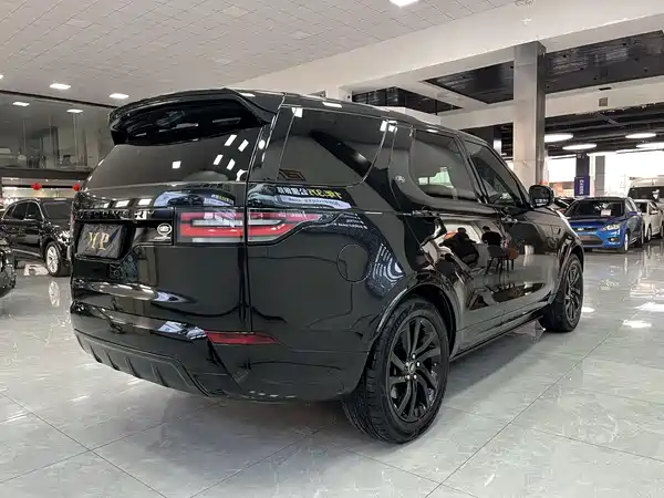 Land Rover Discovery 2020