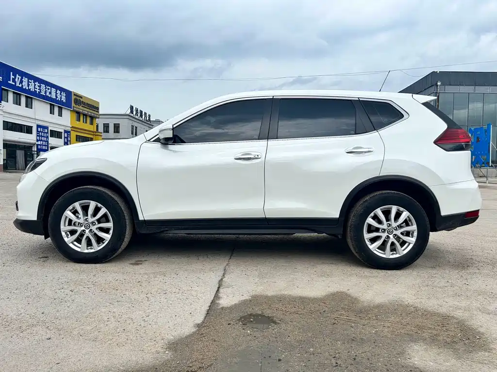 Nissan X-Trail 2023 — фото 4