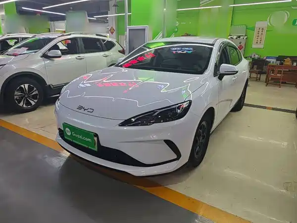 BYD Seal 05 DM-i 2025