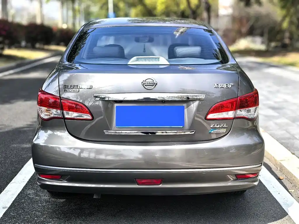 Nissan Sylphy 2010 — фото 27