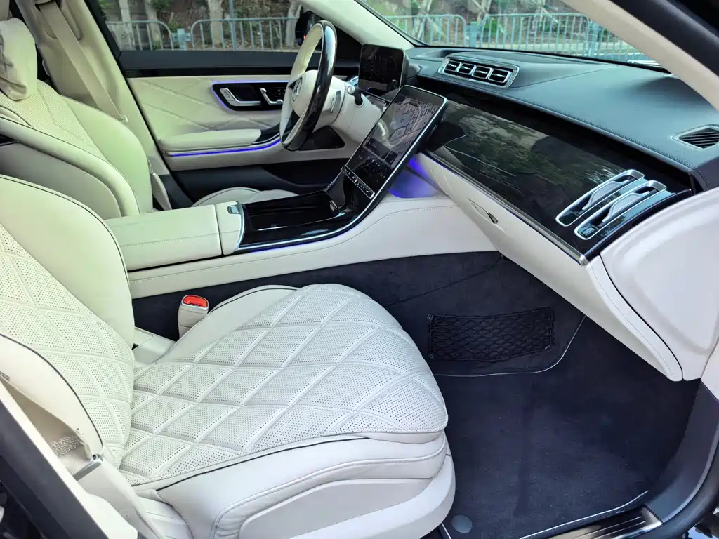 Mercedes-Benz Maybach S-Class 2025 — фото 11