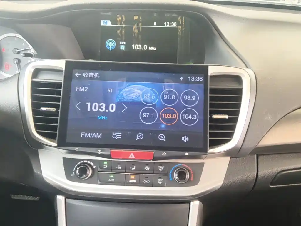 Honda Accord 2016 — фото 13