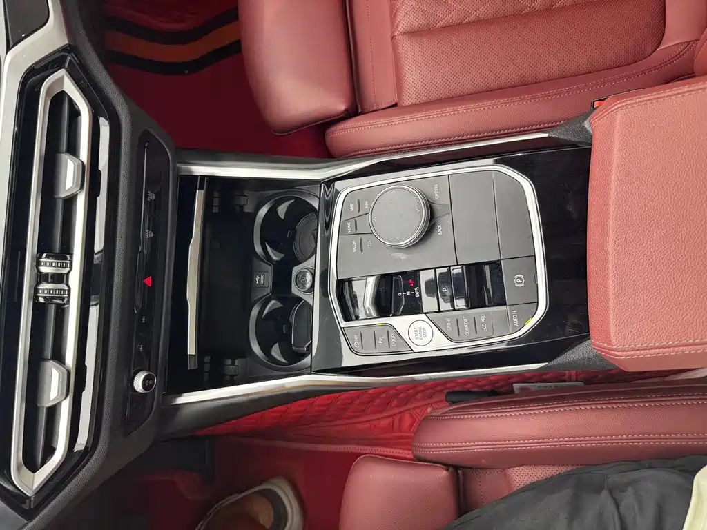 BMW 3 Series 2023 — фото 14