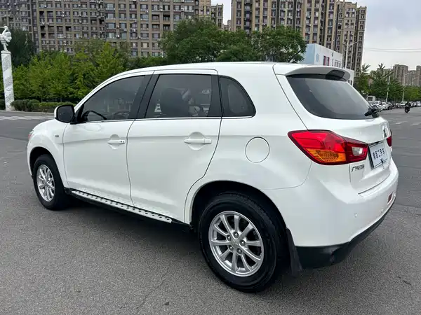 Mitsubishi Jinxuan ASX 2013