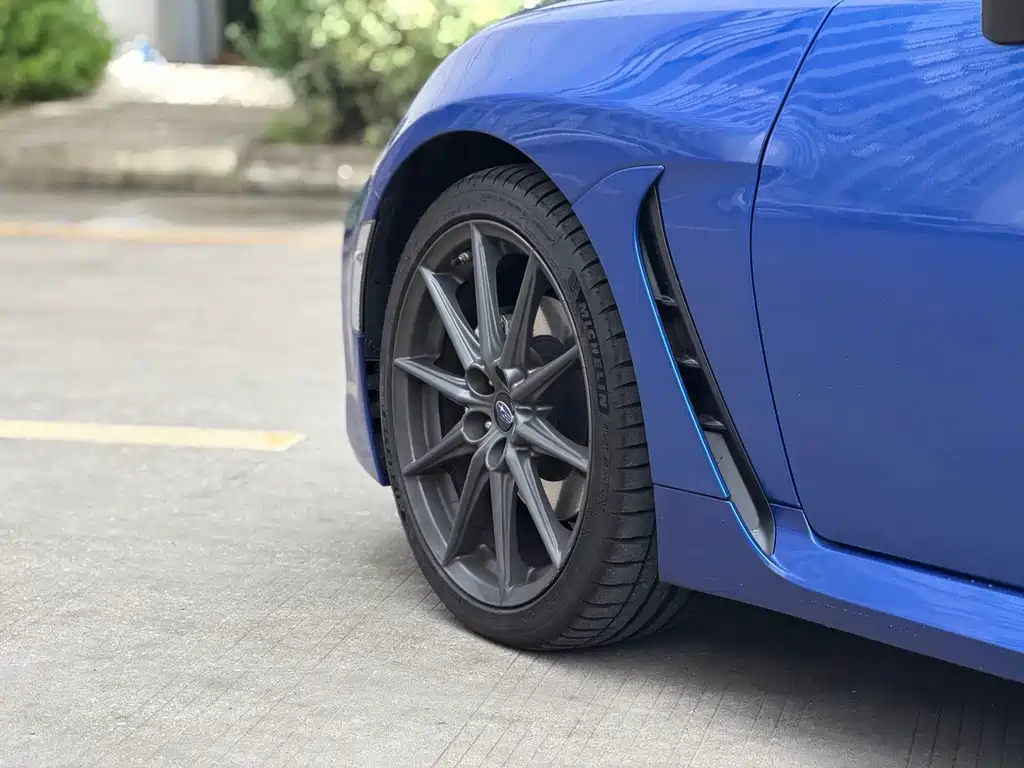 Subaru BRZ 2023 — фото 16