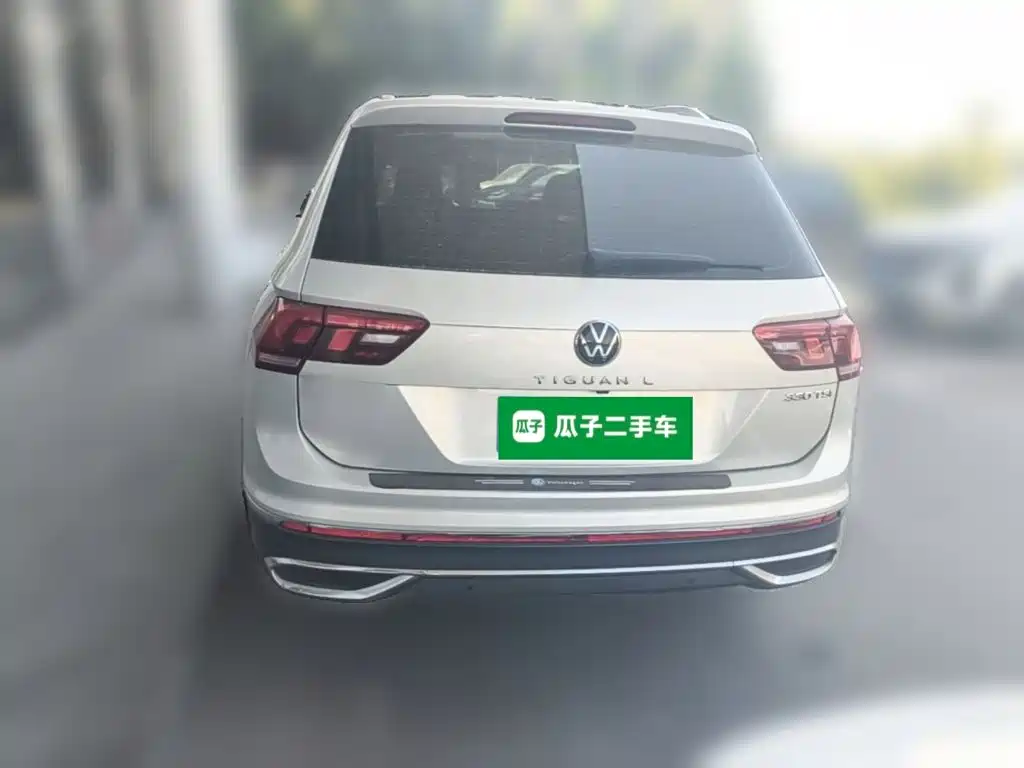 Volkswagen Tiguan L 2022 — фото 10