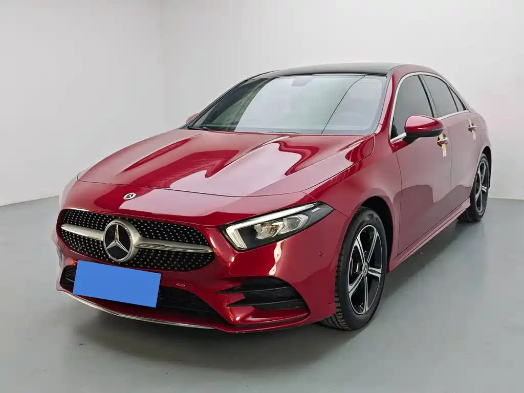 Mercedes-Benz A-Class 2023 — фото 1