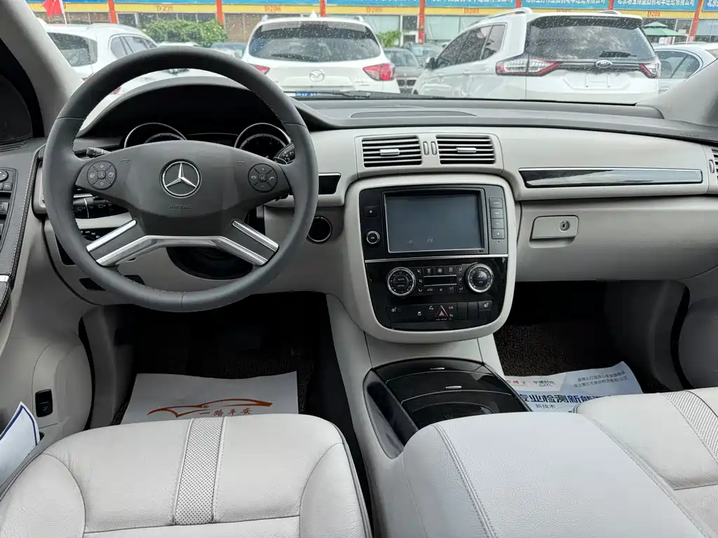 Mercedes-Benz R-Class 2014 — фото 10