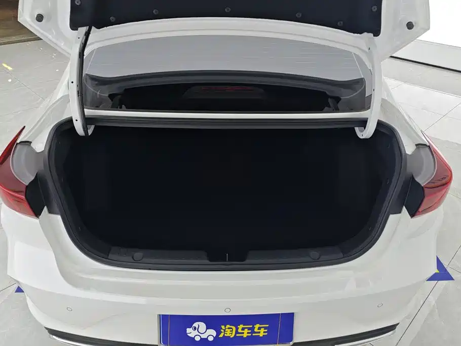 Changan Eado 2025 — фото 4