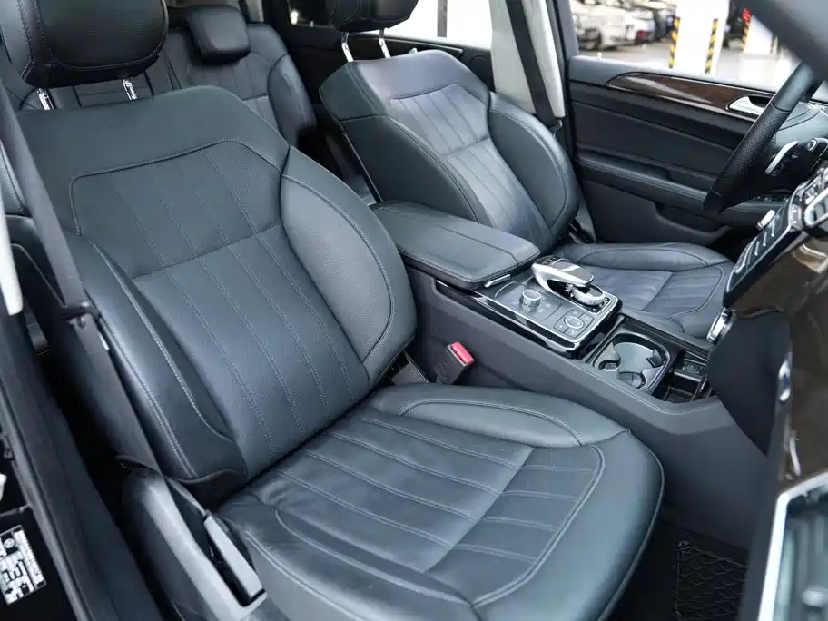 Mercedes-Benz GLS 2018 — фото 18