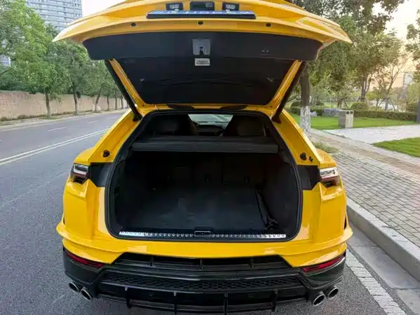 Lamborghini Urus 2025