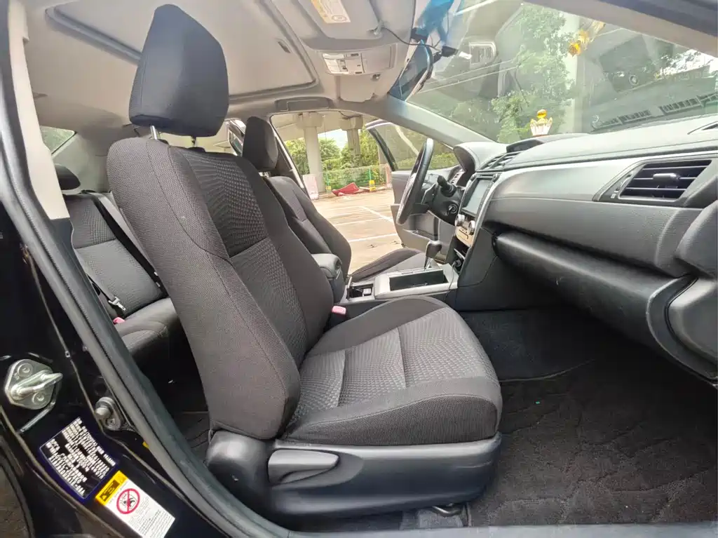 Toyota Camry 2014 — фото 13