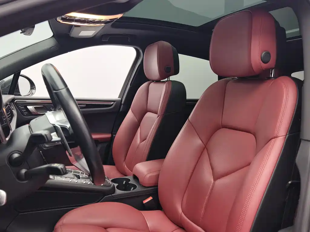 Porsche Macan 2021 — фото 11
