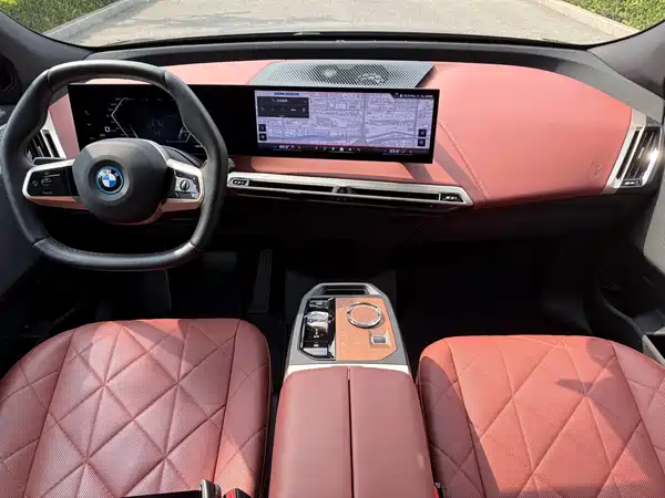BMW iX M60 2026