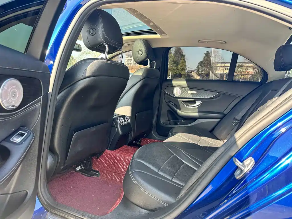 Mercedes-Benz C-Class 2018 — фото 8