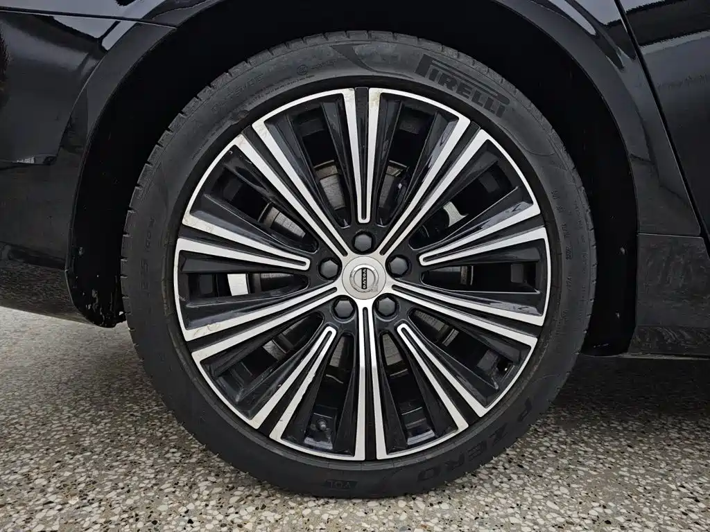 Volvo S90 2023 — фото 15