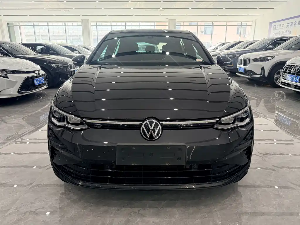 Volkswagen Golf 2022