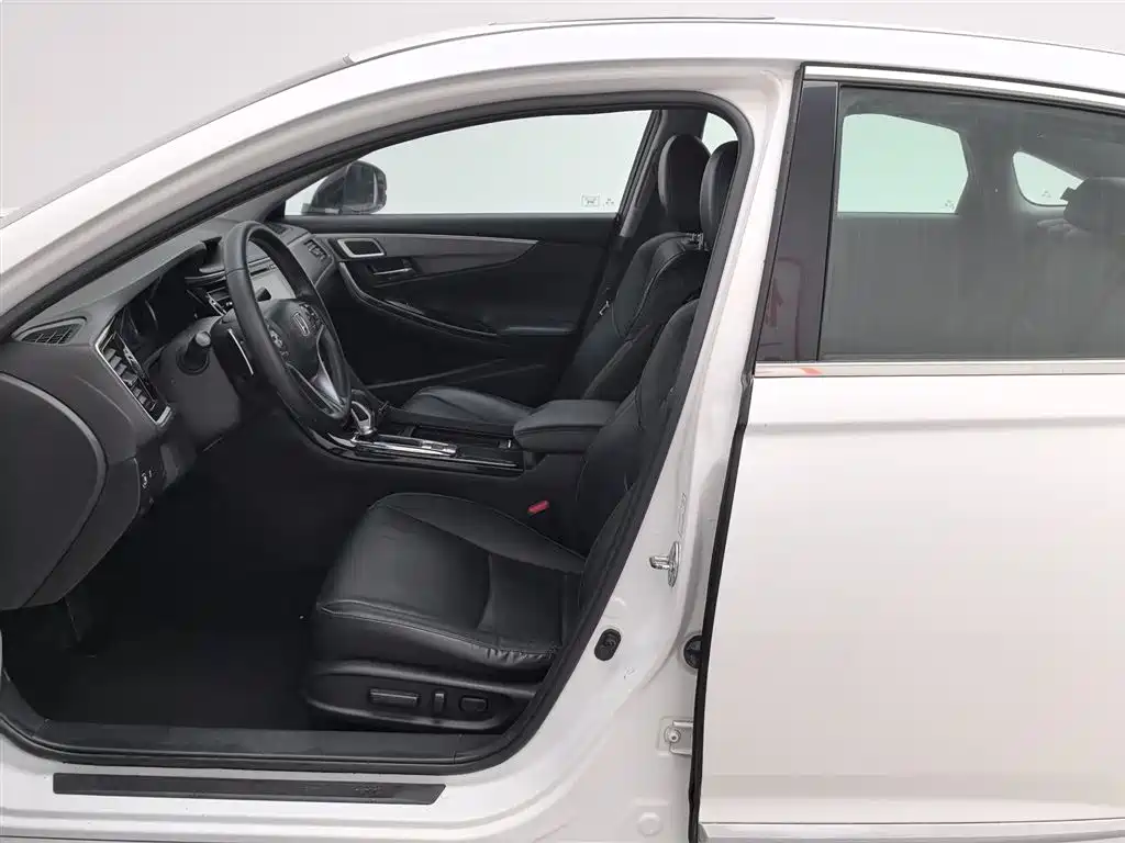 Honda Spirior 2016 — фото 10