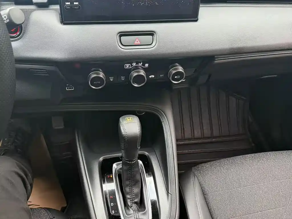 Honda Vezel 2023 — фото 10