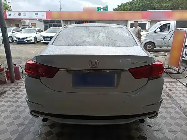 Honda Spirior 2015