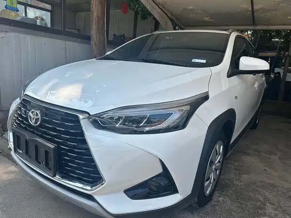 Toyota Yaris L 2022