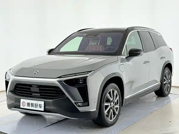 NIO ES8 2021