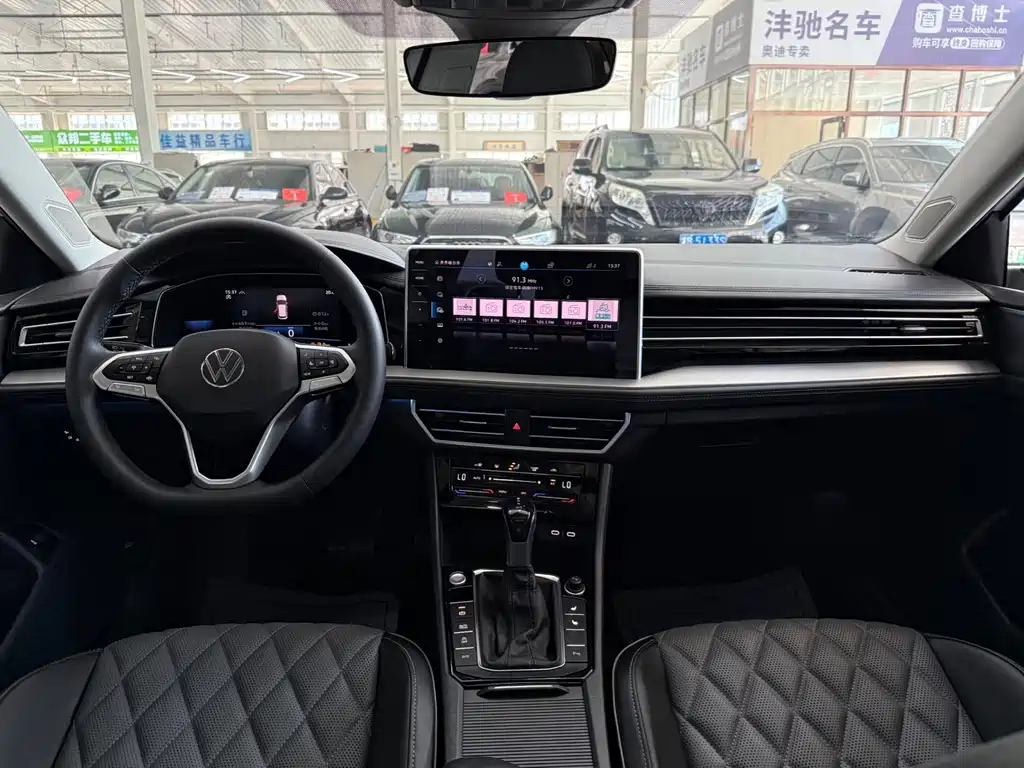 Volkswagen Sagitar 2022
