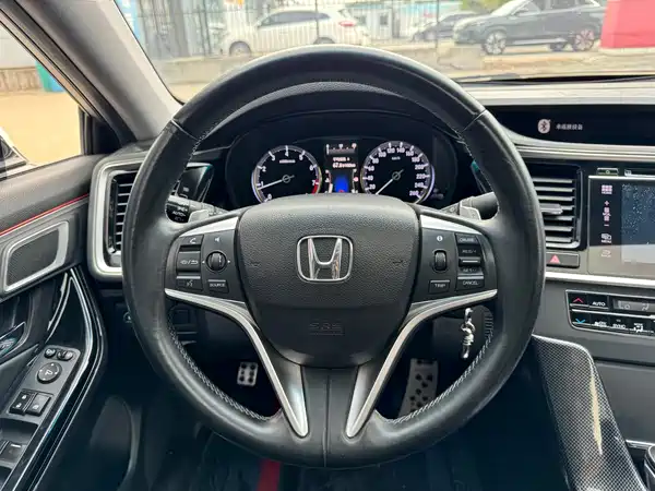 Honda Spirior 2015