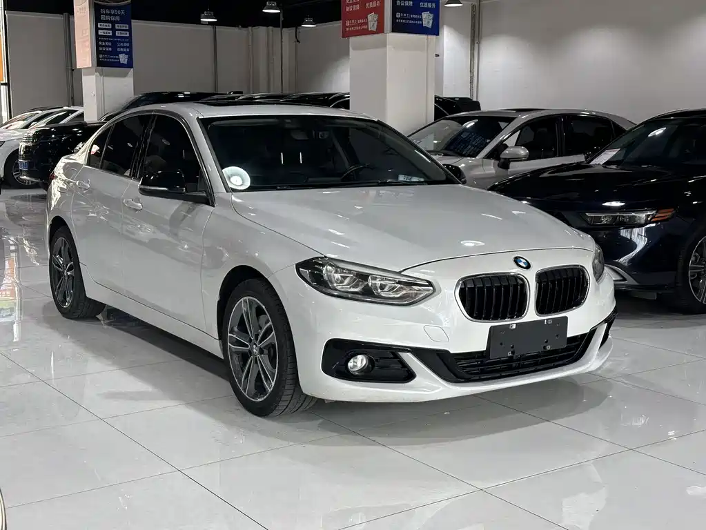 BMW 1 Series 2019 — фото 3