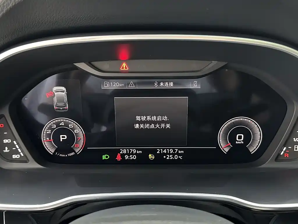 Audi Q3 2022 — фото 13