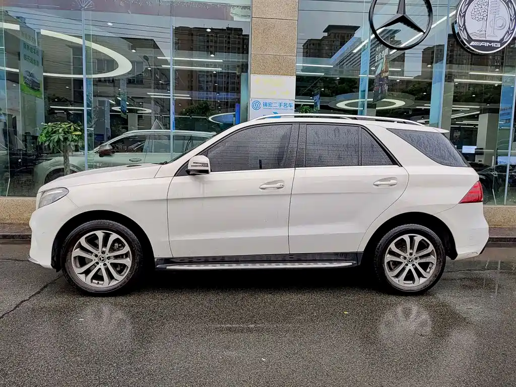 Mercedes-Benz GLE 2018 — фото 3
