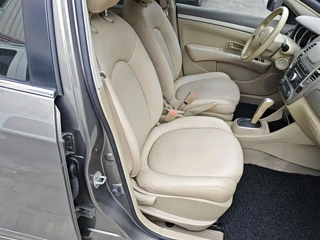 Nissan Sylphy 2016 — фото 25