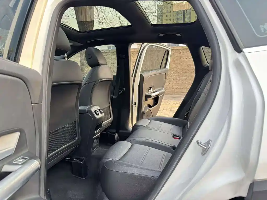 Mercedes-Benz GLA 2021 — фото 9