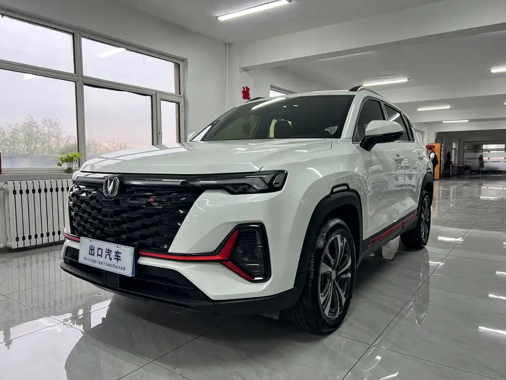 Changan CS35PLUS 2023 — фото 1