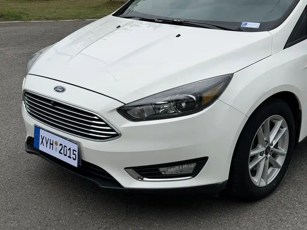 Ford Focus 2017 — фото 13