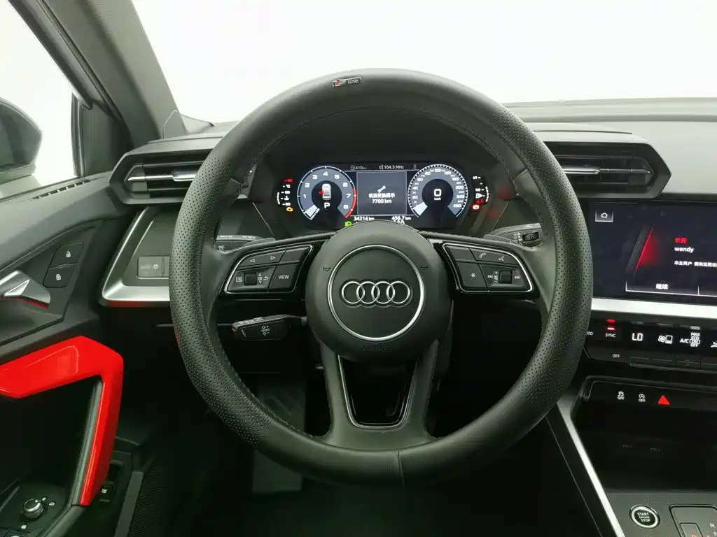 Audi A3 2021 — фото 11
