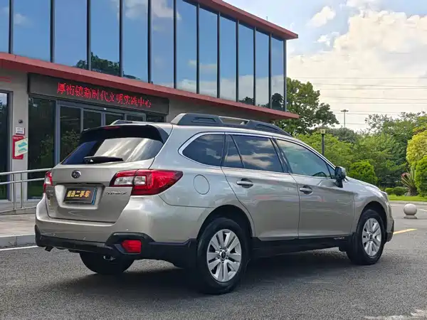 Subaru Outback 2016