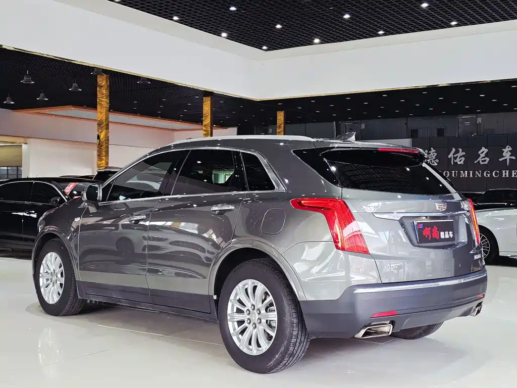 Cadillac XT5 2019 — фото 14