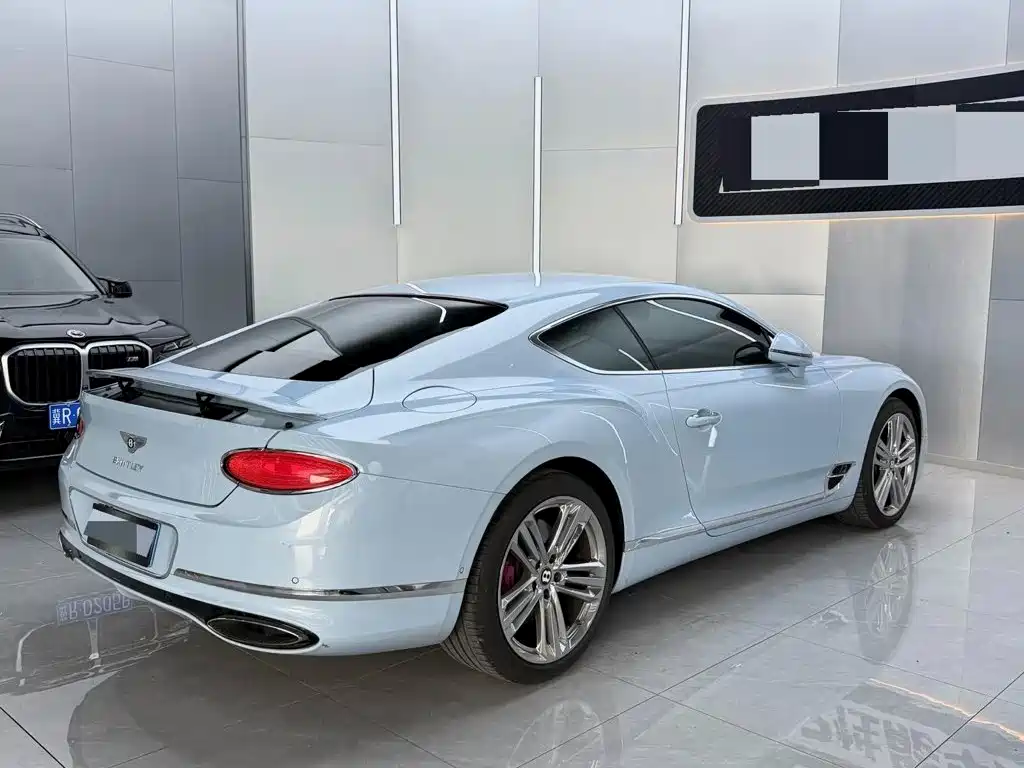 Bentley Continental 2020 — фото 7