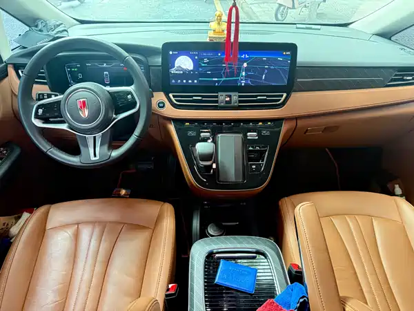 Hongqi HQ9 PHEV 2025