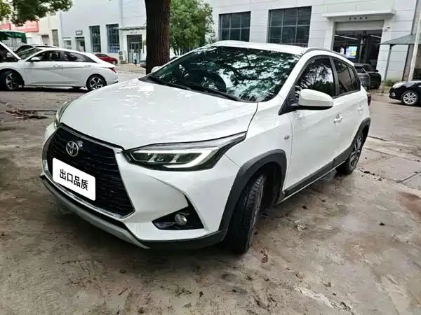 Toyota Yaris L 2023