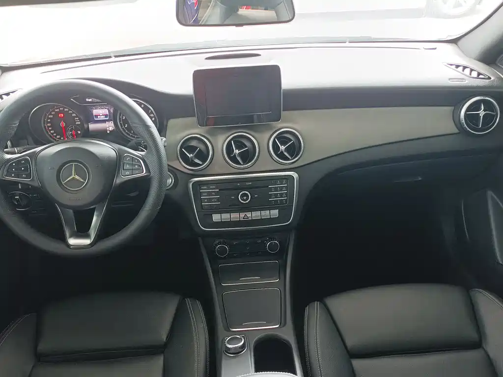 Mercedes-Benz CLA 2017 — фото 9