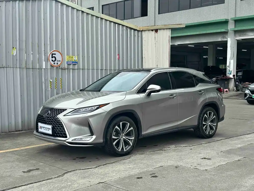 Lexus RX 2021 — фото 1