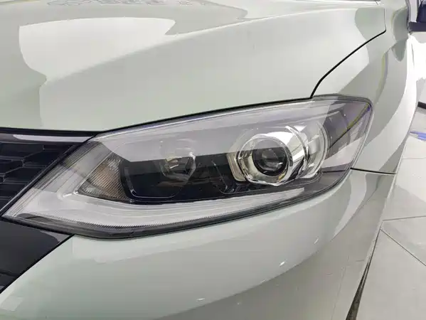 Nissan Tiida 2023