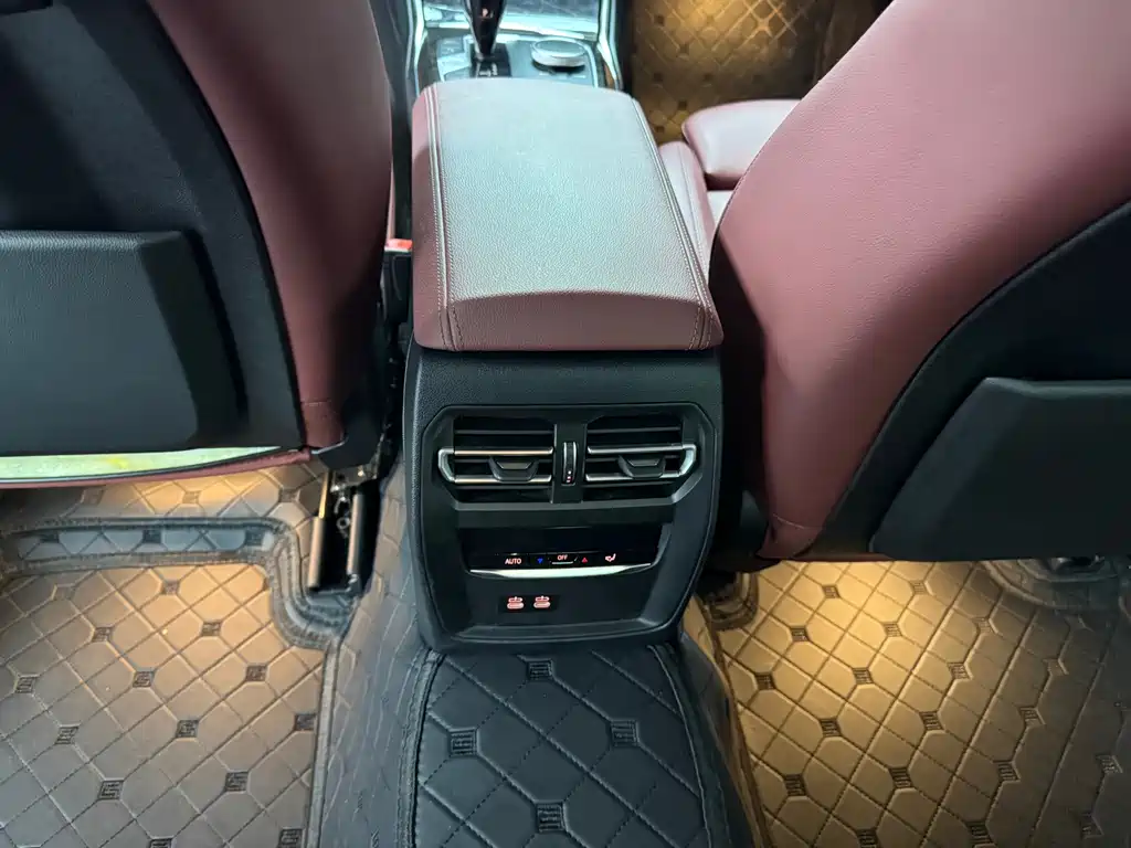 BMW 3 Series 2021 — фото 10