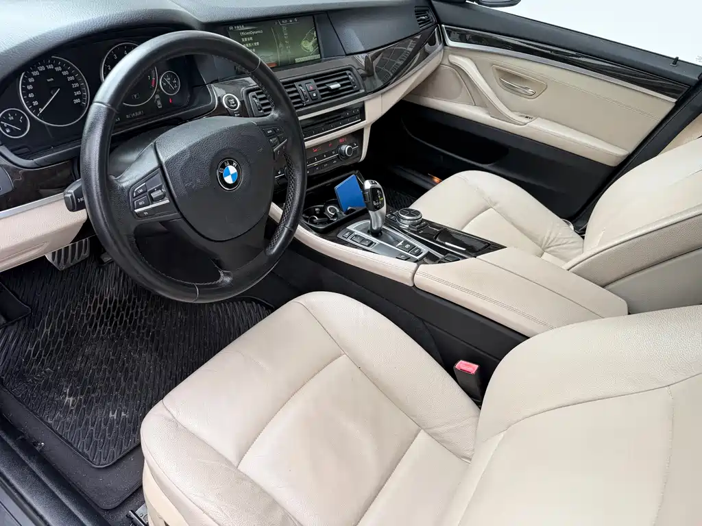 BMW 5 Series 2013 — фото 10