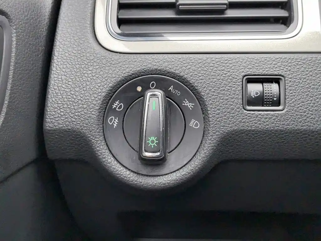Skoda Rapid Spaceback 2018 — фото 21