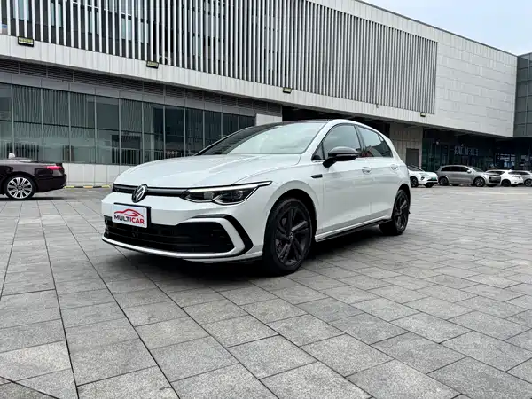Volkswagen Golf 2023