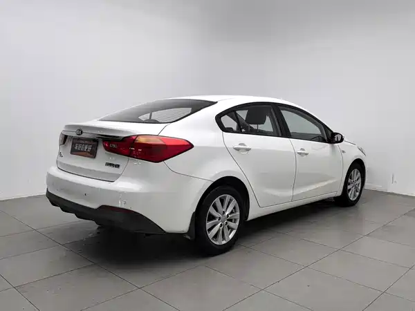 Kia K3 2015
